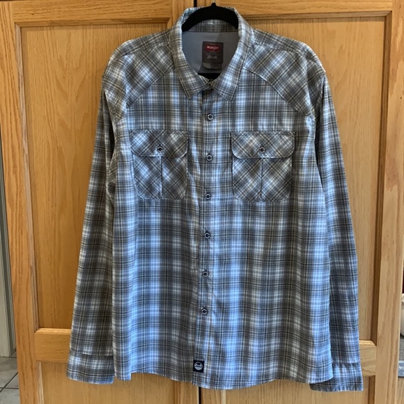 Wrangler Outdoor Series Grey Checkered Long Sleeve Button Down Size XL - Picture 12 of 14